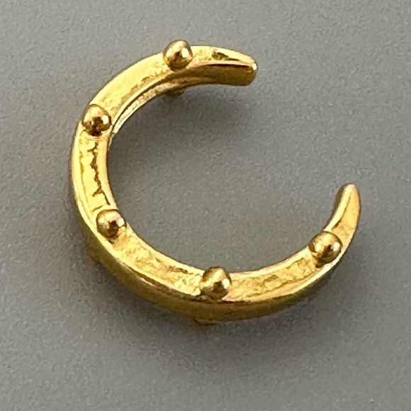 14k Gold Vermeil Dainty Ear Cuff - Picture 7 of 16